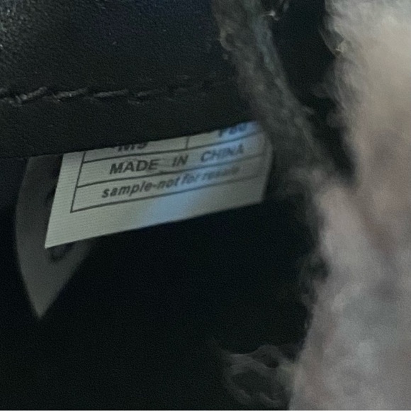 UGG Pismo Sneaker High Cozy Mens Size 9 Black Gray Leather Wool Lined NEW - Picture 10 of 11